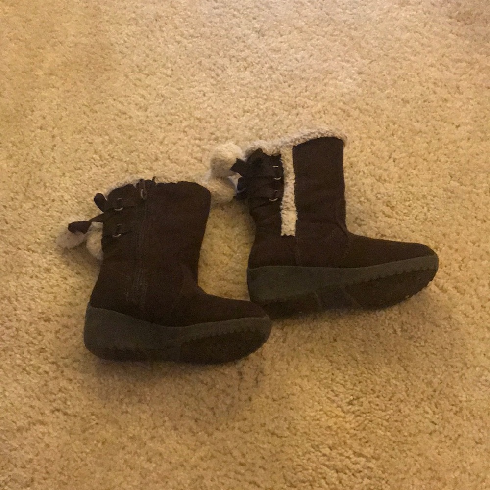 Brown boots